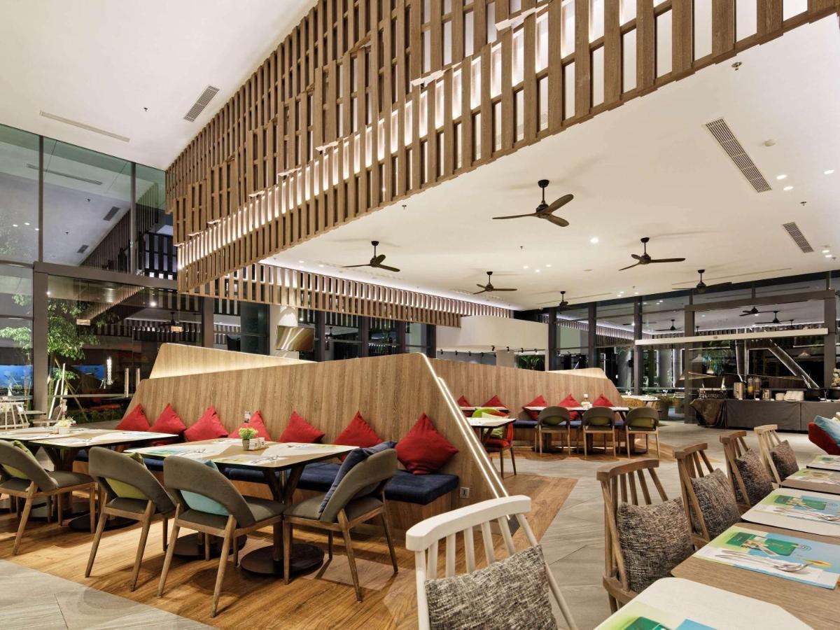 Отель Ibis Styles Batam Нагоя Экстерьер фото